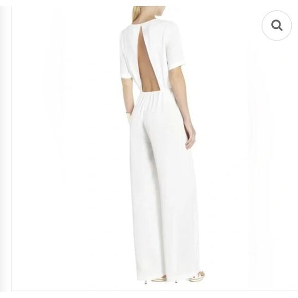 BCBGMAXAZRIA White Minimalist Backless Wide Legged Jumpsuit- Size Small- NWT - Picture 3 of 8